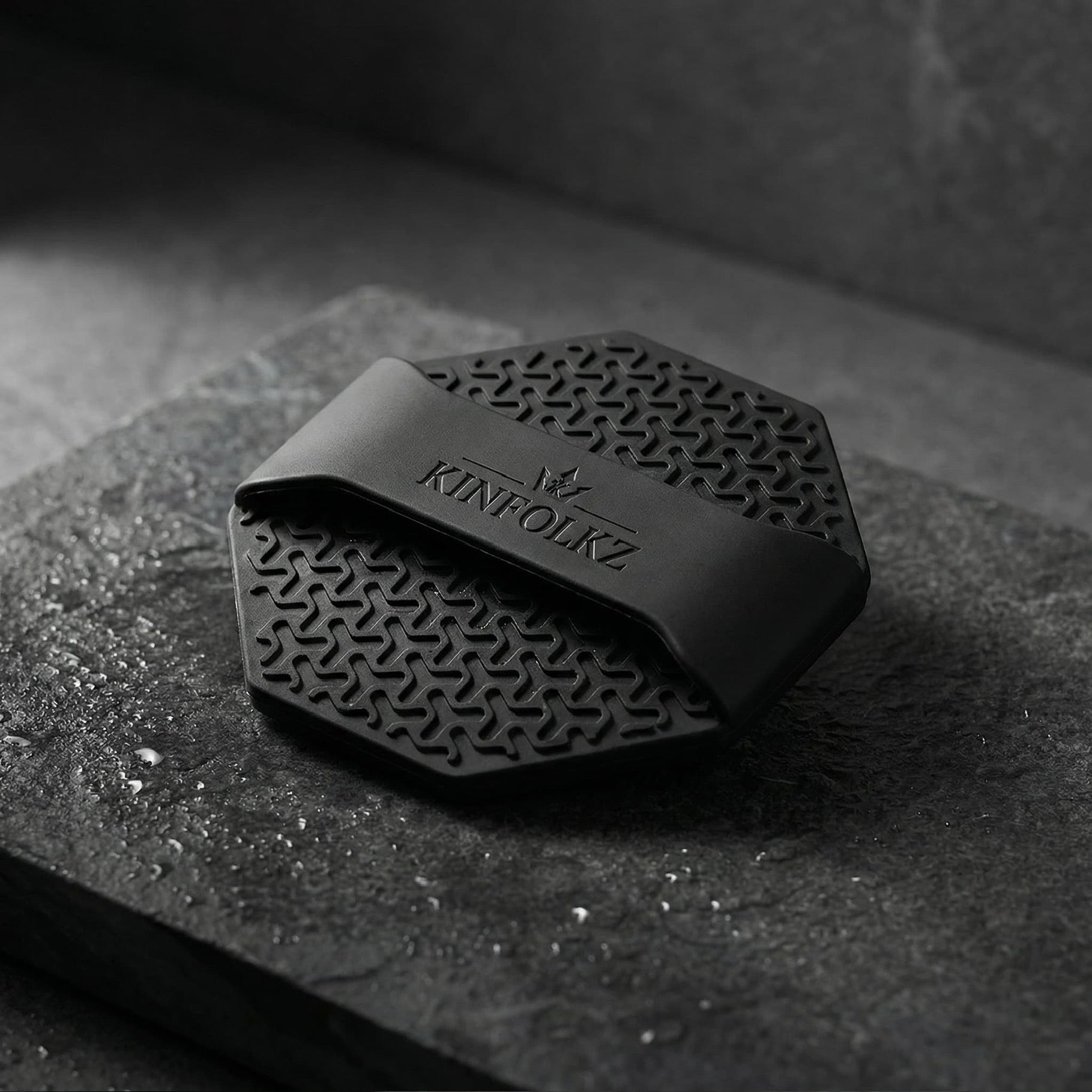 KINFOLKZ Custom Face Scrubber